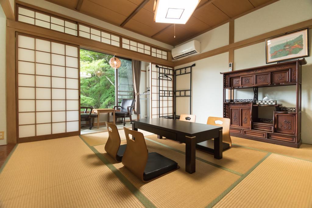 Miyajima Guest House Mikuniya Hatsukaichi Exteriör bild