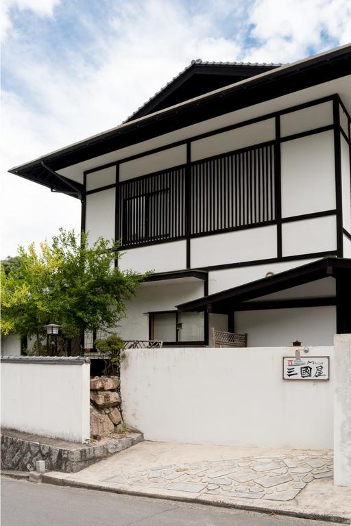 Miyajima Guest House Mikuniya Hatsukaichi Exteriör bild